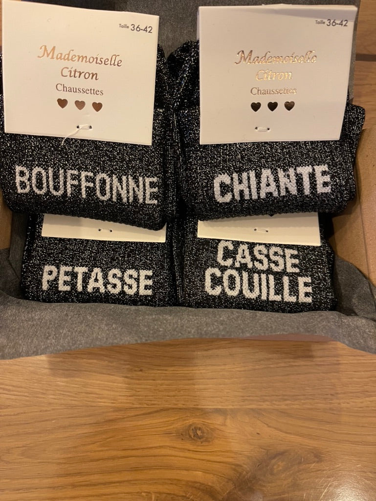 🎁 Box Cadeau - 4 Paires de Chaussettes Noires à Messages ✨