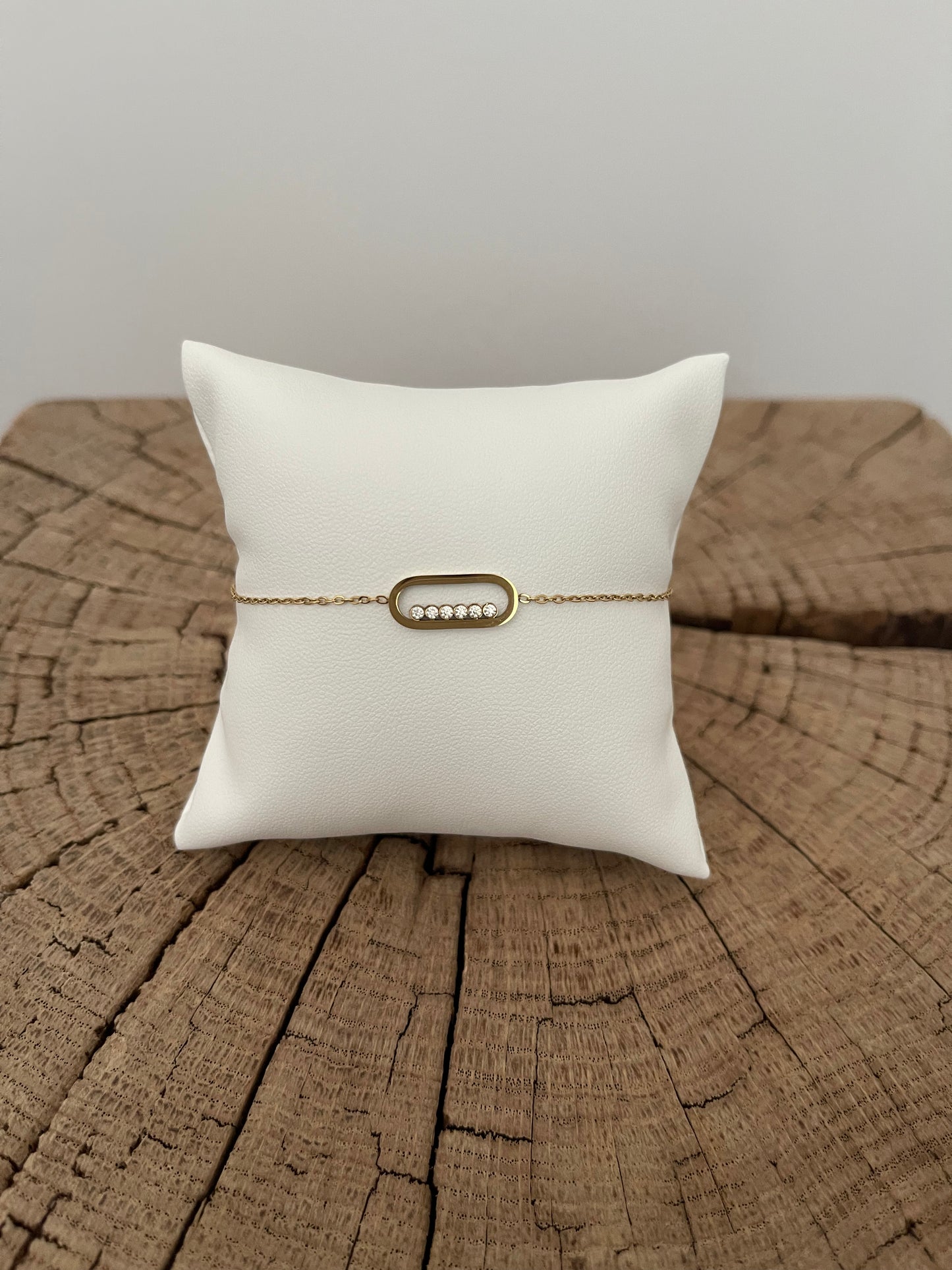 Ensemble collier et bracelet doré maille ovale sertie de brillants