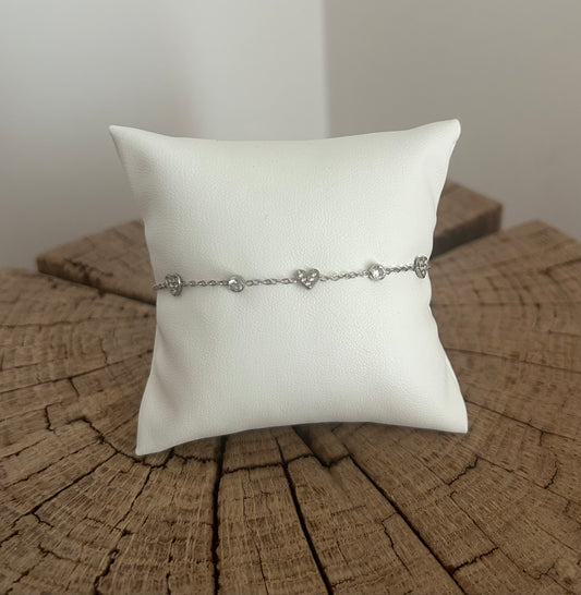 Bracelet mailles petits coeurs sertie de brillants