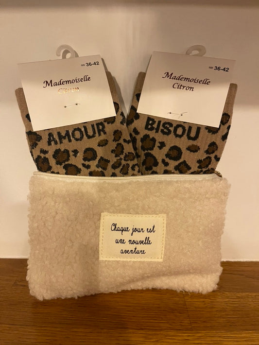 ✨ Trousse Écru Cœur Léopard 🐆 avec Chaussettes Léopard ✨