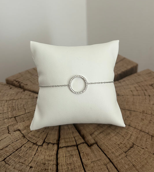 Bracelet avec cercle sertie de petits brillants