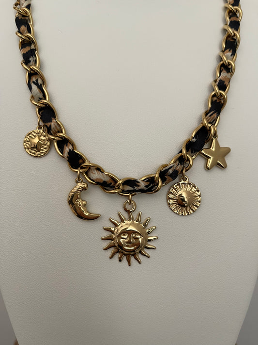 Ensemble collier et bracelet breloques